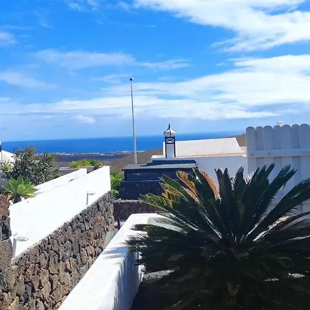 Casa Margarita Tias